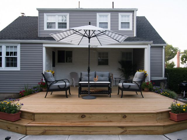 Raised Wooden Platform Style in Bloomfield Raised Wooden Platform Style in Bloomfield