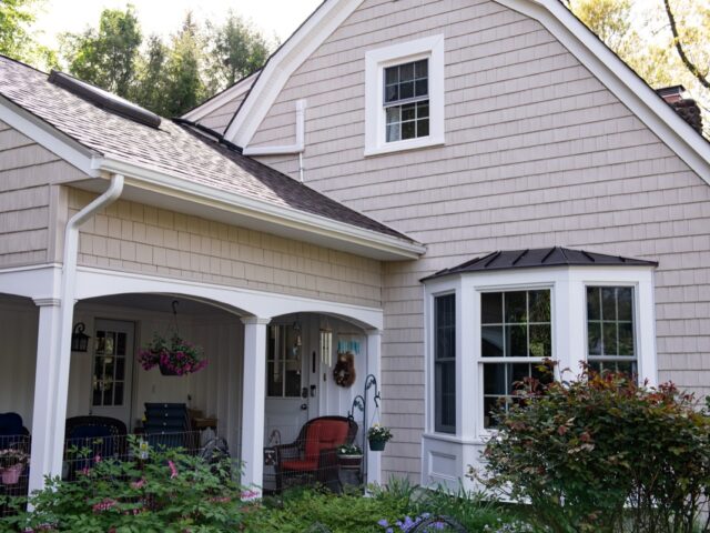 Charming Caldwell home Charming Caldwell home